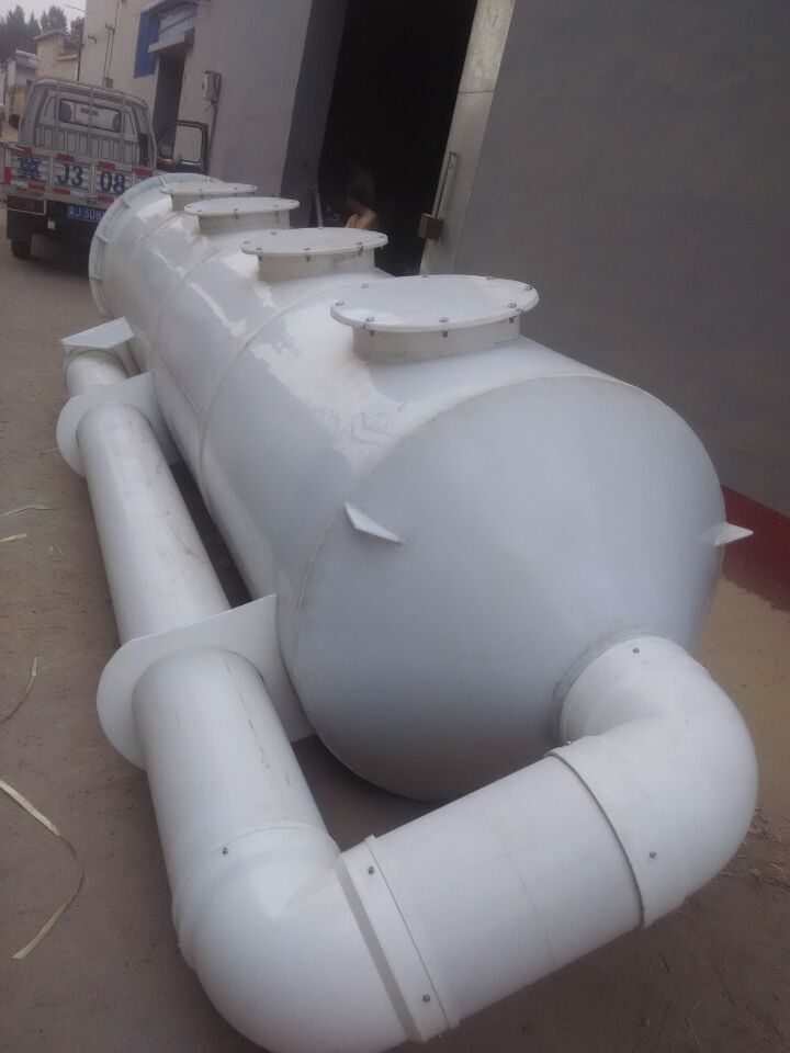 造紙廠廢氣惡臭處理采用什么方案，噴淋塔+UV光解氧化設(shè)備配套處理的一套方案。