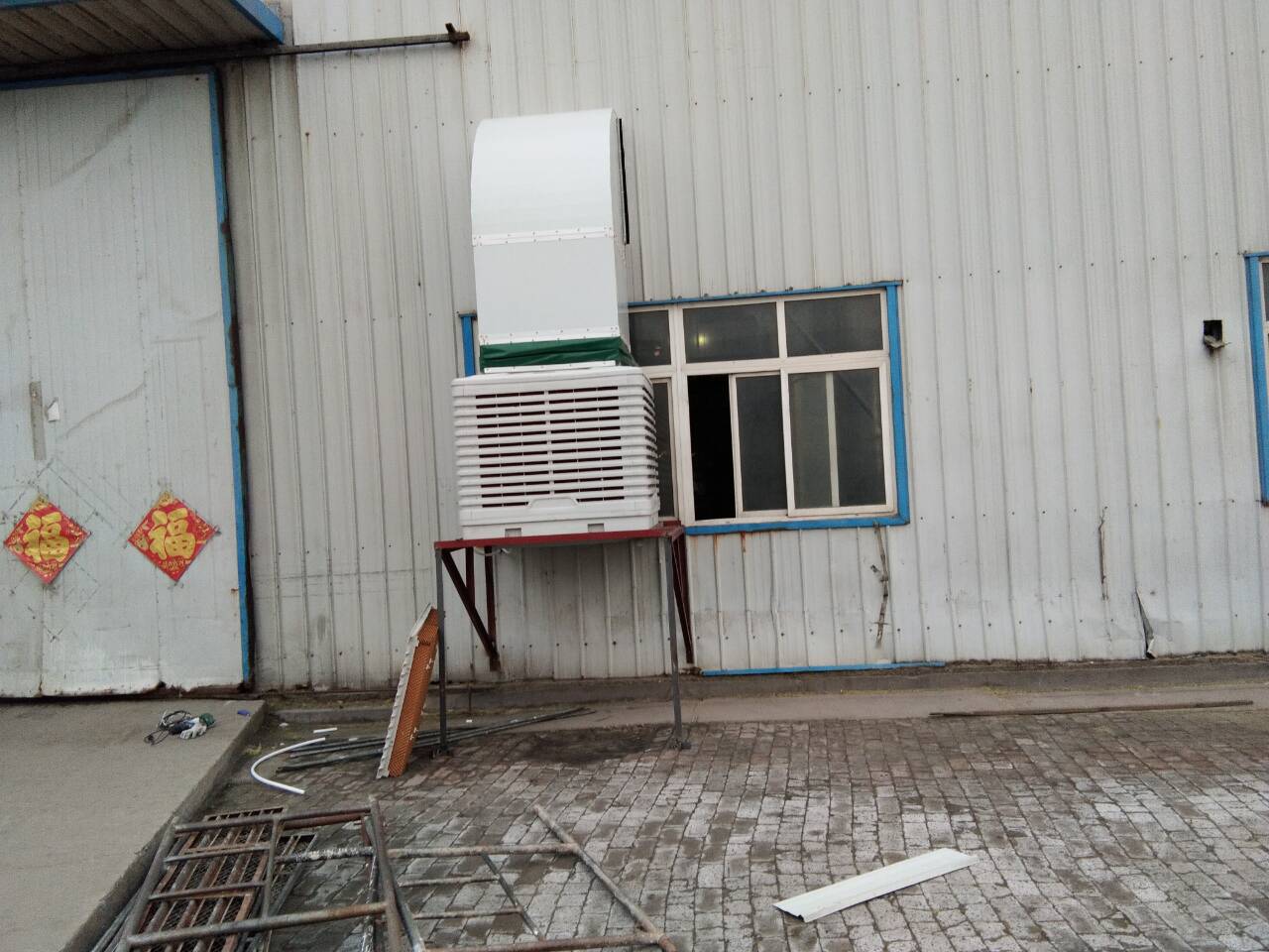 山東耳機模具加工廠怎么通風工位降溫的