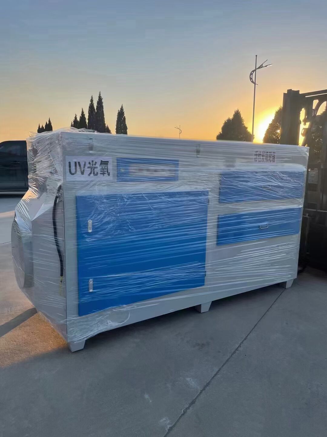 保溫材料廠廢氣吸附-活性炭設備安裝